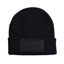 Czapka zimowa URBAN z naszywką - BLACK