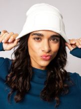 Czapka zimowa URBAN z naszywką - WHITE
